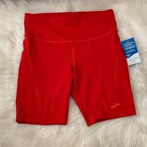 BROOKS Spark 8" Tight Short in Salsa Sz MEDIUM